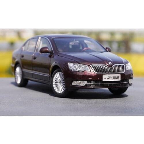 1/18 Alloy Die-casting Simulation Car Model Shanghai Volkswagen Skoda Super Adult Collection Holiday Gift Decoration Display