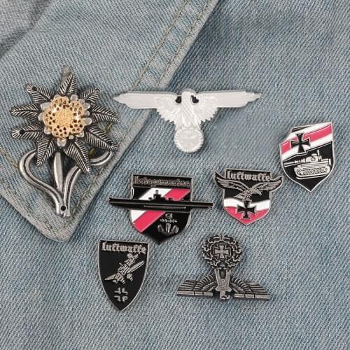 WWII WW2 German Military Cross Eagle Pin Cap Cockade Lapel Pin Army Elite Edelweiss Troops Empire Flower Luftwaffe Pins Badges