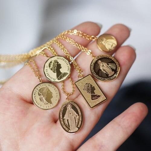 2021 European And American Coins Round Square Elizabeth Double Sided Roman Necklace Clavicle Chain Pendant Titanium Steel
