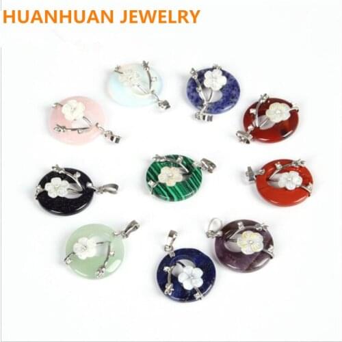 Natural Stones quartzs Pendant for Necklace Round HollowEngraved Flower Leaf Pink Quartz Onyx Crystal Donut Bead Reiki Jewelry