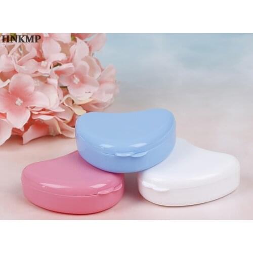 Dental Orthodontic Retainer Box Case for Denture Teeth Mouth Guard Storage Heart Shape False Teeth Box Storage Case