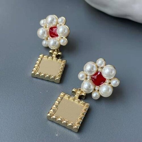 Fashion Brand Pearl Jewelry For Women Gold Color Pearl Flower Earrings Tassel Pearl Design Wedding Party Earrings