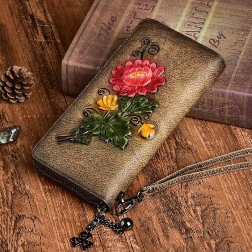 Retro Genuine Leather Hand Luxury Wallet 2021 Spring New Handmade Embossing Phone Purse Women Wallet Card Holder Womens Wallets