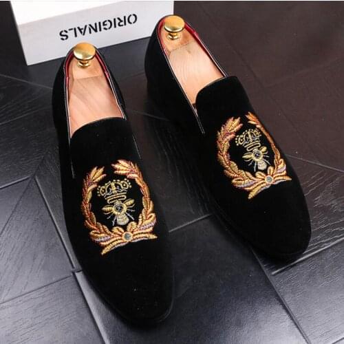 2021 NEW Italian mens dress shoes embroidered wedding shoes black velvet casual shoe b15