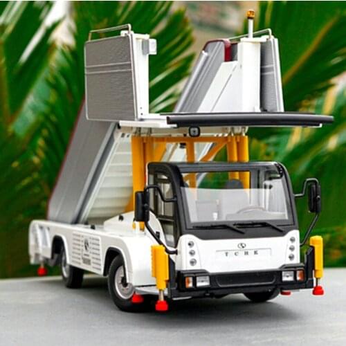 Diecast 1:24 Scale Alloy Aircraft Boarding Special Airport Transportation Technology Car Model Die-cast Toys Collection Display