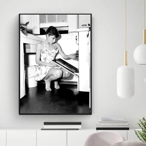 Black And White Modern Canvas Painting Audrey Hepburn Print Movie Star Wall Art Poster Nordic Wall Pictures Living Room Decor