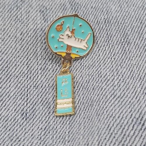 Creative Badge Lapel Pin Enamel Pin Cute Cat Brooches Backpack Clothes Cool Stuff Jewelry Accessories Decoration