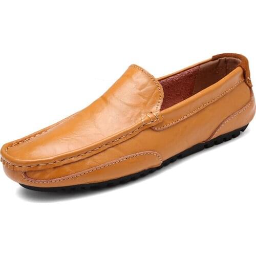 Leather mens casual shoes 2021 mens loafers Moccasin breathable non-slip black driving shoes plus velvet warm mens shoes