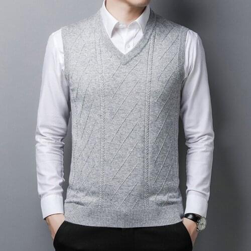 2019 New Fashion Sweater For Mens Pullover Vest Slim Fit Jumpers Knitwear Autumn Korean Style Casual Men knitted vest