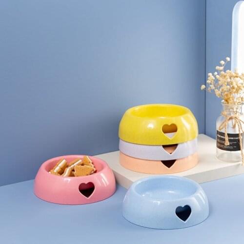 Plastic Pet Dogs Feeding Food Bowls Puppy Love Shape Feeder Dish Bowel Cats Bowl Dogs Accessories Cats Supplies