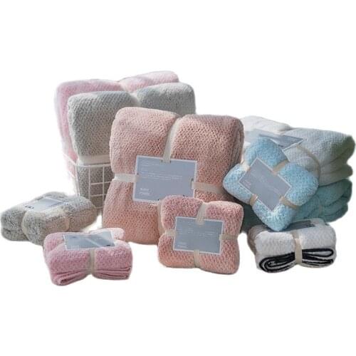 Pineapple grid coral fleece bath towel Superfine Fiber Towels Soft and Absorbent Chic for Autumn Hotel Home Bathroom Bathrobe