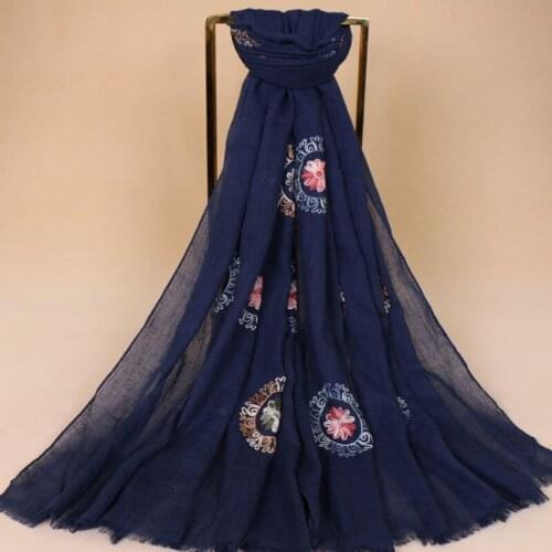 Hot sale Popular cotton Cricle stype embroider floral shawls hijab long muslim soft headband 11 color scarves/scarf 180*85cm