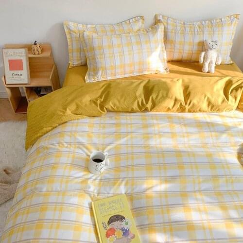 Nordic Net Red Yellow Daisy Bedding Four Piece Set Double Duvet Cover Girl Heart Bed Sheet Dormitory Three Piece Favourite New