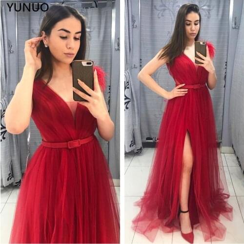 YUNUO A Line Tulle Prom Dresses Illusion V-neck Wine Red Party Gowns with Sash Woman Formal Occasion Dress Evening Dresses