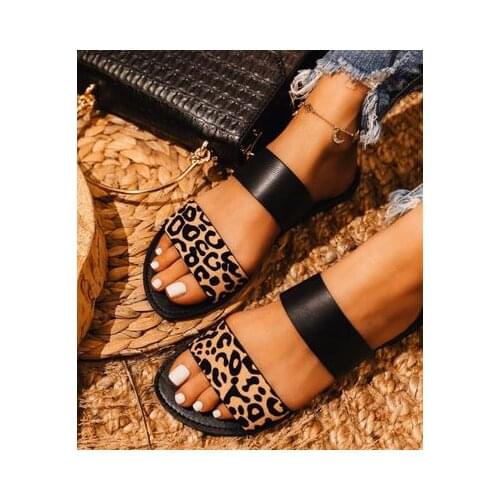 New trend PVC Transparent Slippers Women for 2020 Summer Beach Shoe Mules Shoes Women Fashion Slip-on Slides Outdoor Footwear