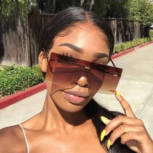 Vintage Oversized One Piece Lens Women Sunglasses Hot Selling Female Ladies Square PC Sun Glasses With Rivet 89097