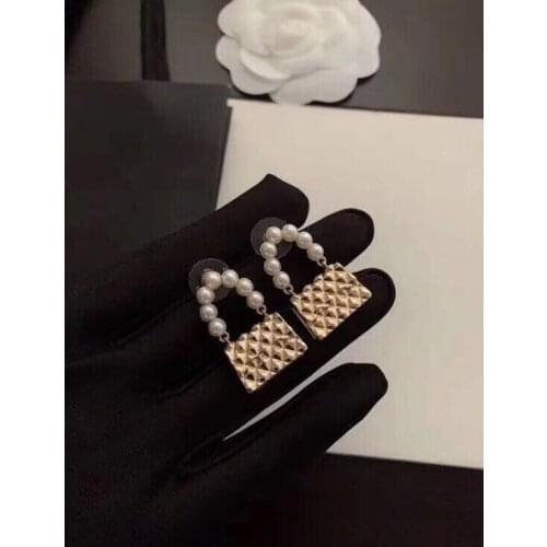 2021 New Hot Brand Fashion Jewelry For Women gold Design Party pearl C Name Stamp Black Bag Earrings