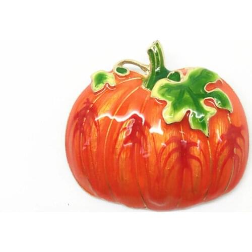 New fashion exaggerated handmade enamel pumpkin heart brooch enamel style clothing accessories collar pin