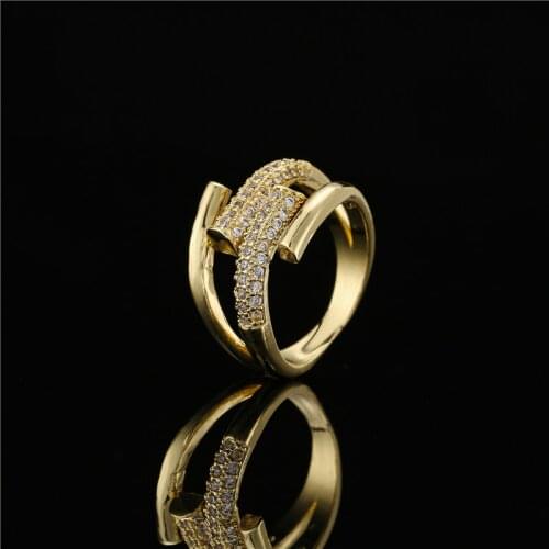 Trendy Gold Color Full Cubic Zirconia Pave Setting Wedding Ring For Women Unique Design Geometric Ring Female Party Jewelry Gift