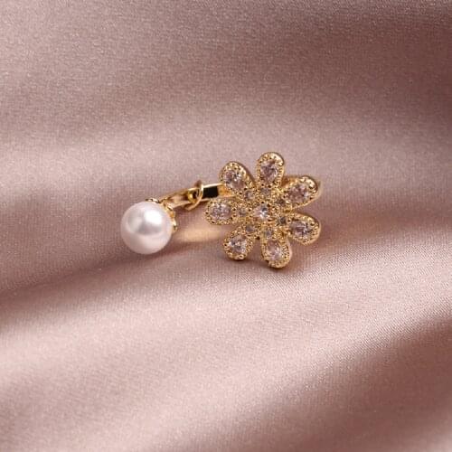2020 Korean New Design Fashion Jewelry Exquisite Copper Inlaid Zircon Flower Pearl Open Index Finger Female Prom Ring
