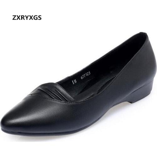 Top Soft Cowhide Pointed Spring Shoes Women Flat Shoes Large Size Comfort Soft Bottom Fashion Casual Shoes Women Leather Shoes