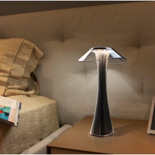The New USB Charging Desk Lamp, Bedroom Study Smart Desk Lamp, Transparent and Crystal Modern Bedside Lamp