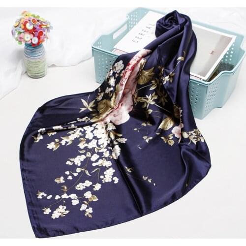 Fashion Neckerchief Scarf For Women Floral Print Silk Satin Hijab Scarfs 90*90cm Square Shawls Headband Scarves For Ladies 2019