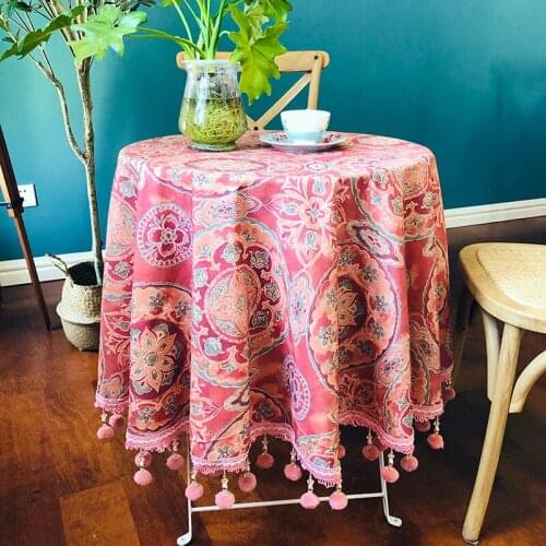 QiBeauty Linen Tablecloths On The Table