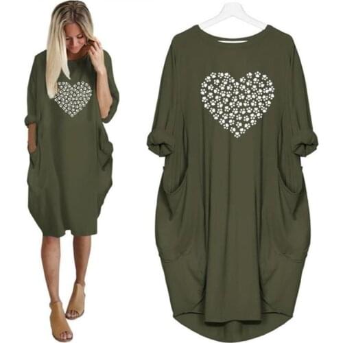 2019 New Fashion T-Shirt for Women Pocket heart DOG PAW Letters Print Women Tops Harajuku Cropped Streetwear Graphic Tees Women