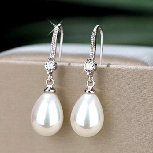 New Fashion Silver Temperament Drop-shaped Simulation Freshwater Pearl Shell Beads Group Inlaid Long Earrings Women Jewelry Gift