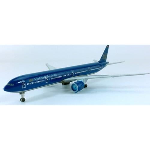 18CM 1:400 Scale Boeing B777-300 model Vietnam AIRLINES With landing gear wheels base alloy aircraft plane display static model