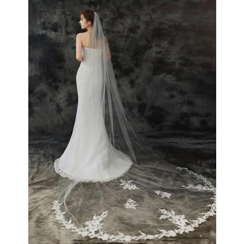 Real Photo Cheap New 3m One Layer Wedding Veil With Comb Lace Edge Bridal Veils Ivory Appliqued Long Cathedral Wedding Veil