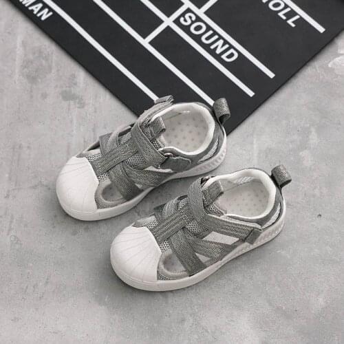 2021 summer new childrens hollow board shoes boys and girls shell-toe sandals baby breathable half sandals mesh surface