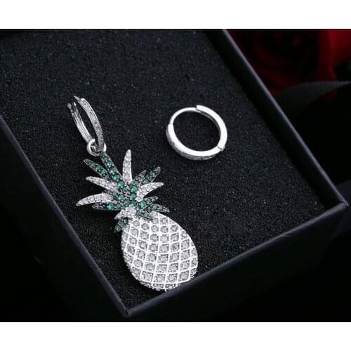 Top Quality Luxury Gorgeous Asymmetric Drop Earrings Cute Big Pineapple Micro Pave CZ Crystals Pendant Earrings For Women
