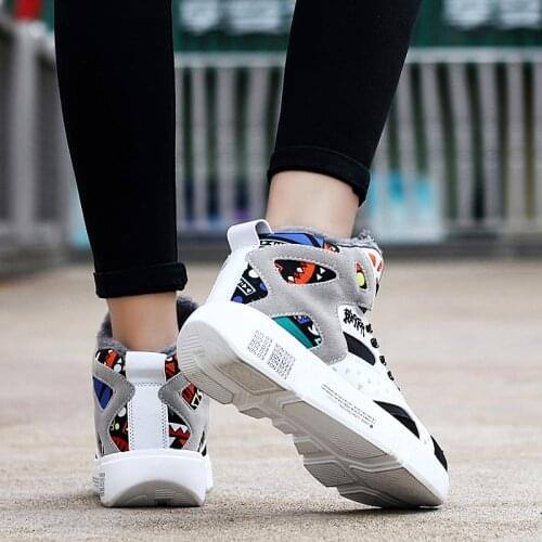 Sneaked Women Sport Sneakers Sneacker Running Shoes Ladies Kid Sports Sneakers For Women 34-43 White Sneakers Woman Tennis