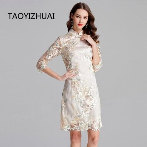 TAOYIZHAUI 2019 New Arrival Spring Vintage Style Plus Size Ivory White Flower Emboidery Women Dress With Lace Polyester 11634