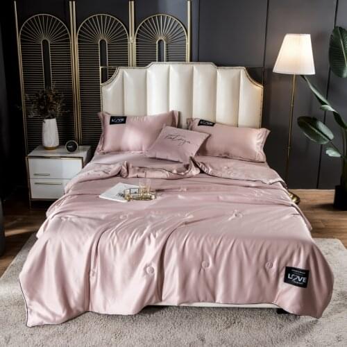 Fei Zhi Tian Blankets