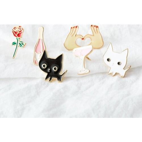 1PCS Metal Fashion Jewelry Accessories White Cat Reading Book Enamel Brooch Badge Pin Button On Cute Badge