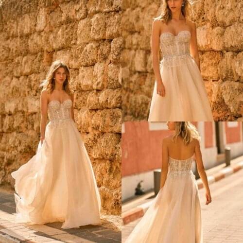 2021 Fashion Wedding Dresses Sexy Strapless Backless Lace Appliques Bridal Gowns Boho A-Line Wedding Dress