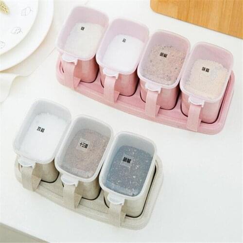 4PCS/Set Spice Storage Jar Transparent Seasoning Box Set kitchen Dust Proof Salt Shaker Pepper Seasoning Tank With Lids Spoons