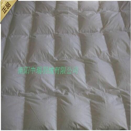 95% White sticky duck down quilt & winter quilt & 80 pure cotton satin fabric one piece