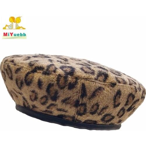Beret womens fashion leopard retro autumn and winter painter hat simple wild bud octagonal hat 2MZ11