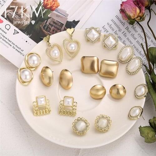 17KM Vintage Gold Geometric Pearls Stud Earrings For Women Korean Temperament Heart Crystal Irregular Pearl Earring Gift Jewelry