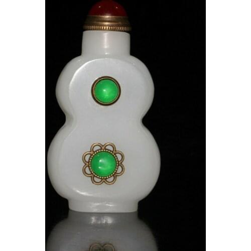 Chinese Glass Snuff Bottle inlaid with green jade gourd shaped Snuff Bottle