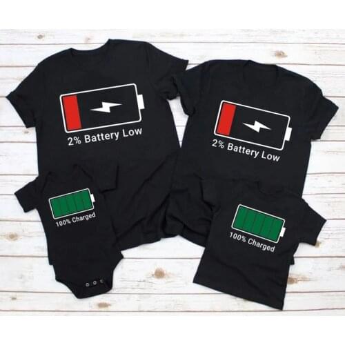 2021 New Family Matching Clothes Look Matching Outfit Funny Battery Clothes Dad Mom Boy Girl T-shirt Daddy Mommy Me Baby Clothes