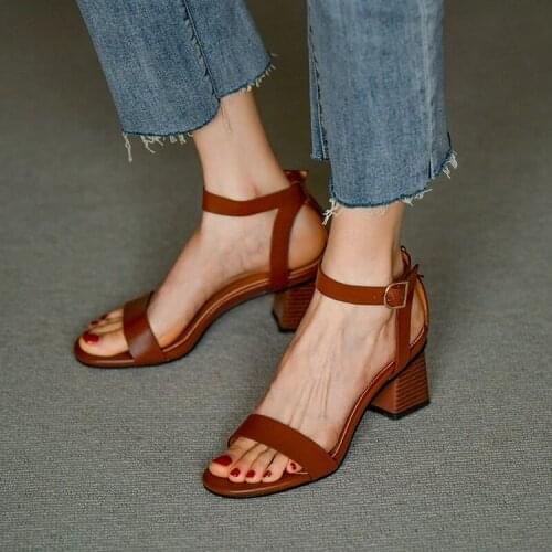Womens Sandal Leather 2021 Summer Buckle High Heel Sandal