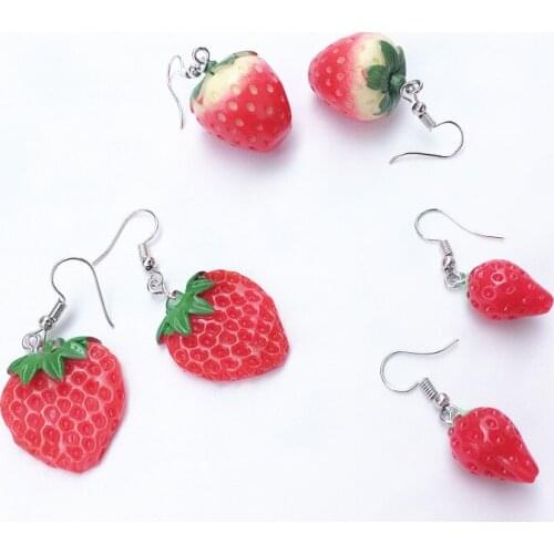 Funny Fruit Strawberry Earrings Lovely Girl Imitation Cute Strawberry Dangle Earring for Women Vacation Beach Jewelry Party Gift