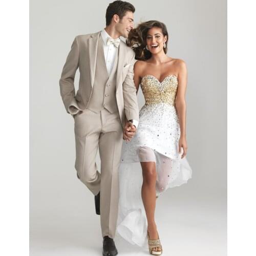 2020 Custom Made Mens Suits Groomsmen Notch Lapel Groom Tuxedos Champagne Wedding Best Man Suit Jacket Vest Pants 3 Piece Set