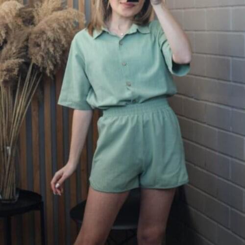 Holiwind 2021 Loung Wear Tracksuit Women Shorts Set Solid Color Shirt Tops And Loose High Waisted Mini Shorts Summer Tracksuit