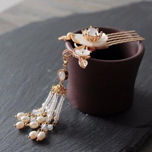 Pearl Tassels Women Hair Comb Vintage Hairpin Freshwater Pearl Hair Accessories Gold Leaves Headpiece